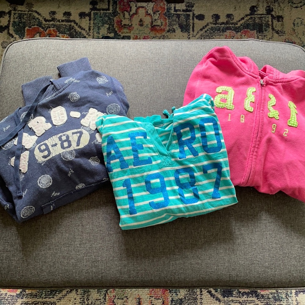 Lot of 3 shirts/sweatshirts